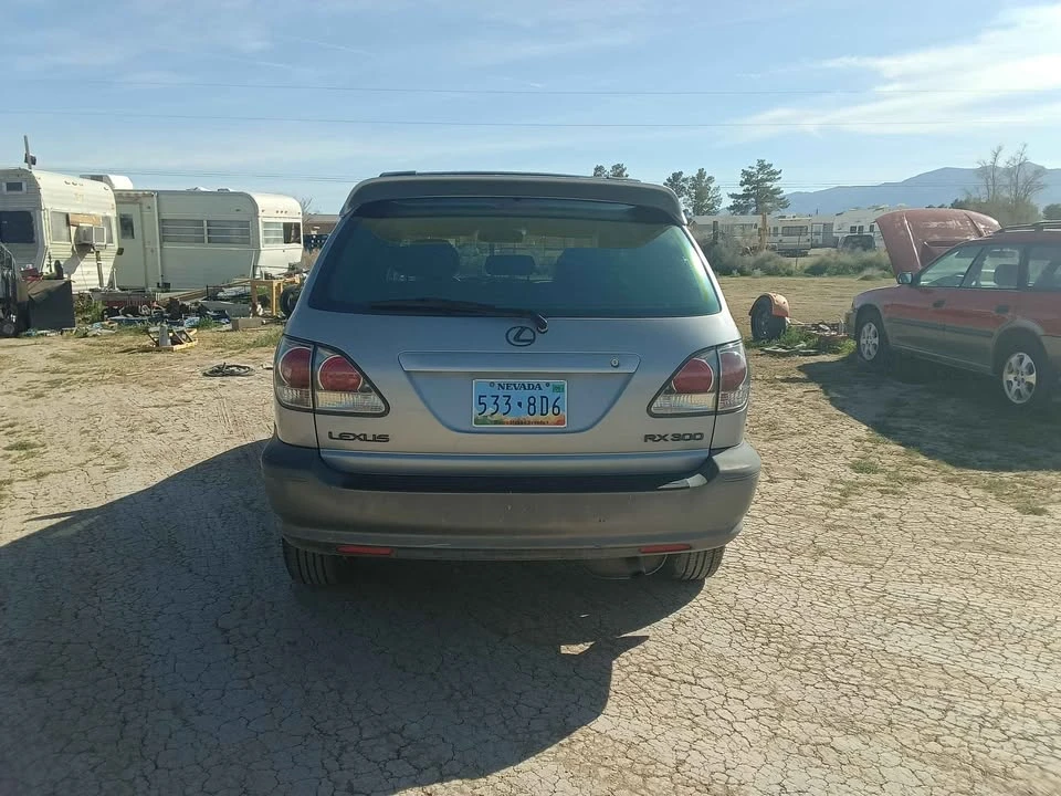 2002 Lexus RX 1st Gen - Image 2 of 10