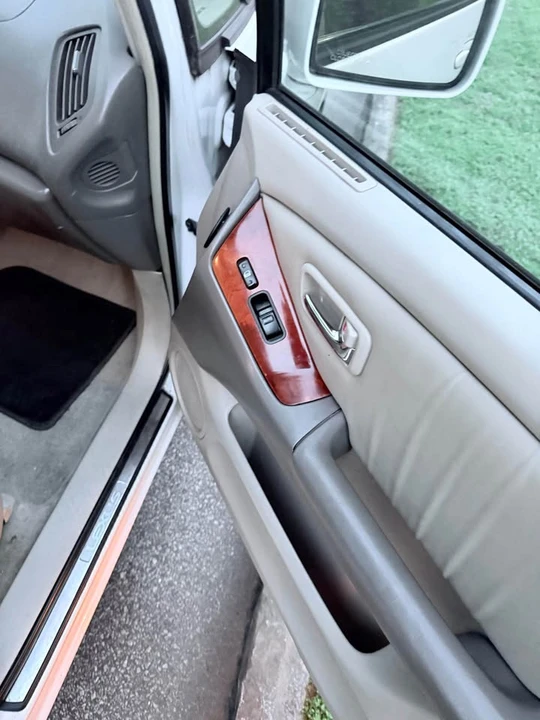 2002 Lexus RX 1st Gen - Image 10 of 10