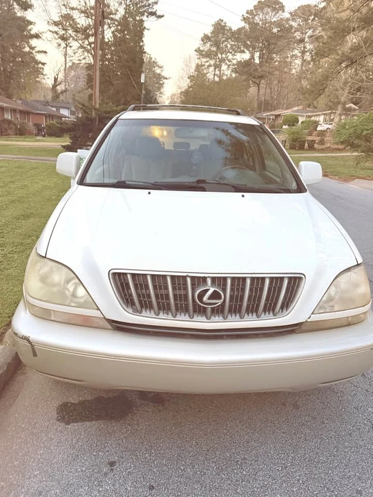 2002 Lexus RX 1st Gen - Image 5 of 10