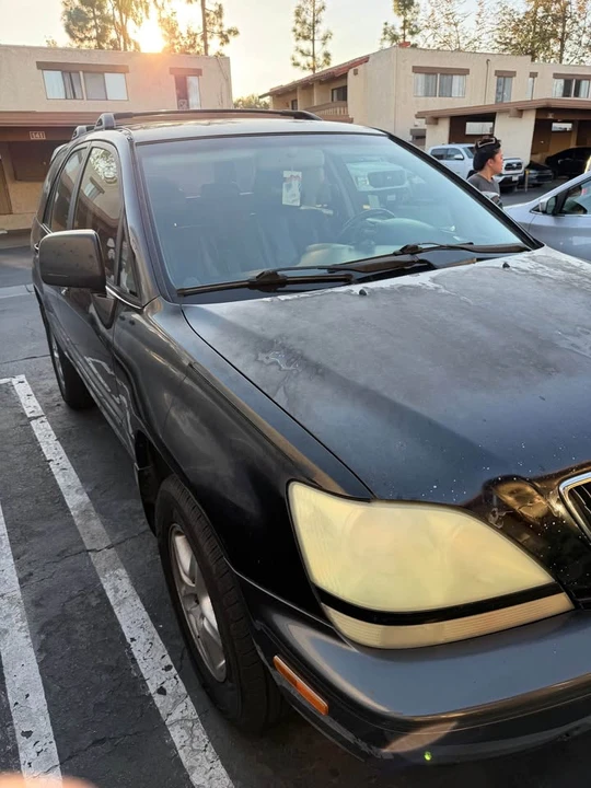 2002 Lexus RX 1st Gen - Image 5 of 13