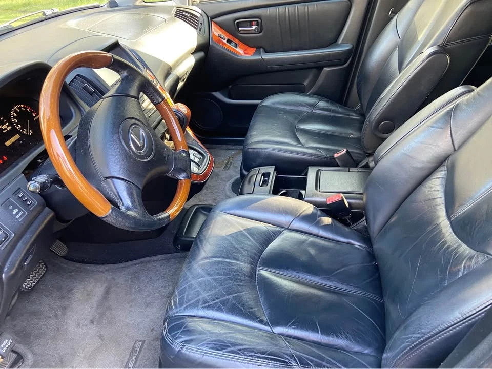 2002 Lexus RX 1st Gen - Image 6 of 13