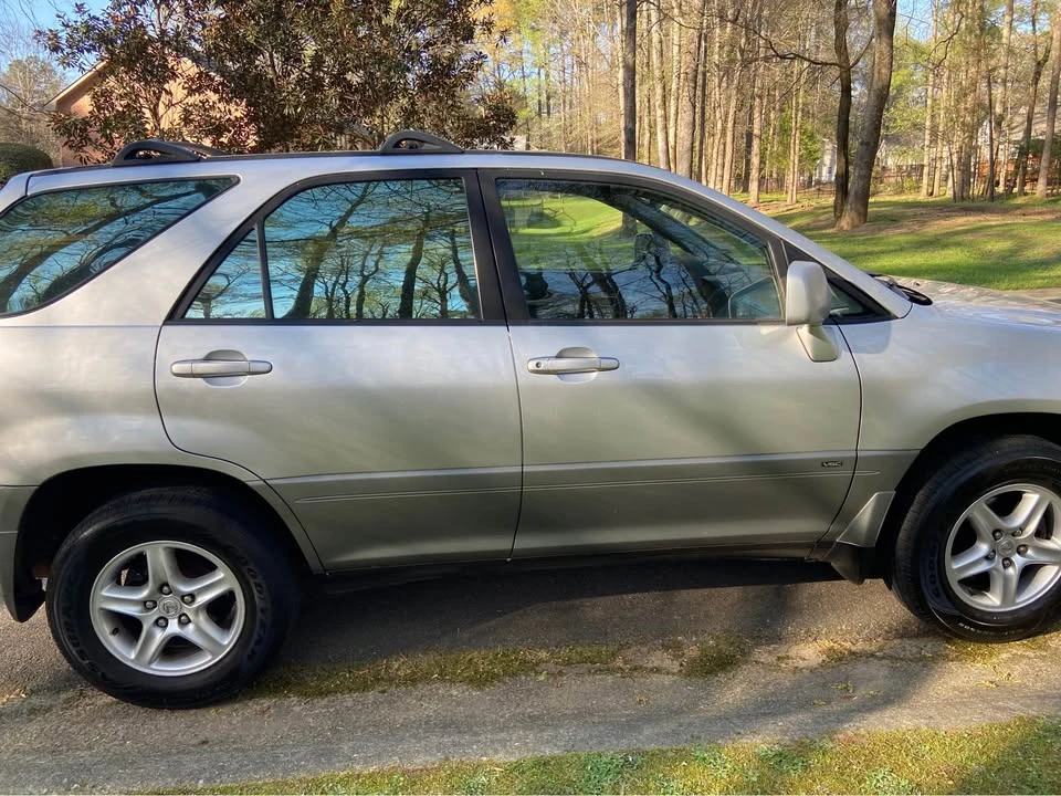 2002 Lexus RX 1st Gen - Image 4 of 13