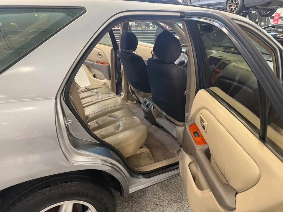 2002 Lexus RX 1st Gen - Image 4 of 8
