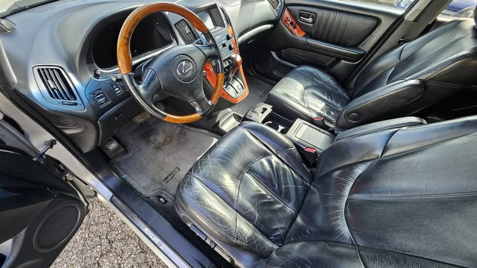 2002 Lexus RX 1st Gen - Image 11 of 15