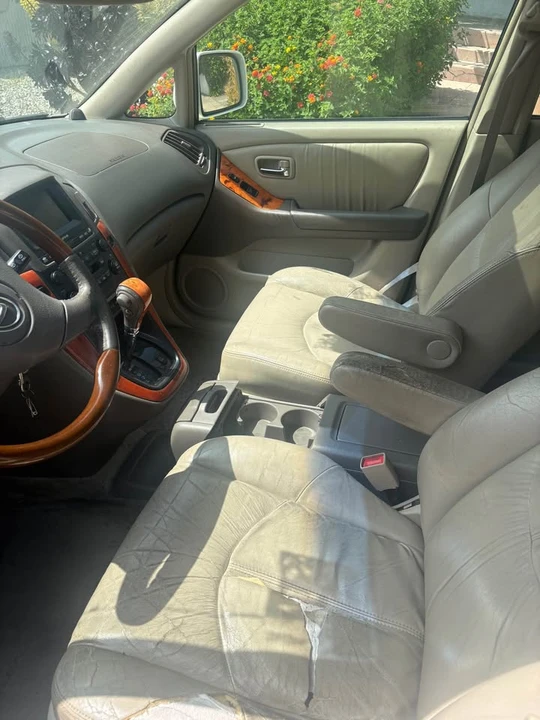 2002 Lexus RX 1st Gen - Image 4 of 5