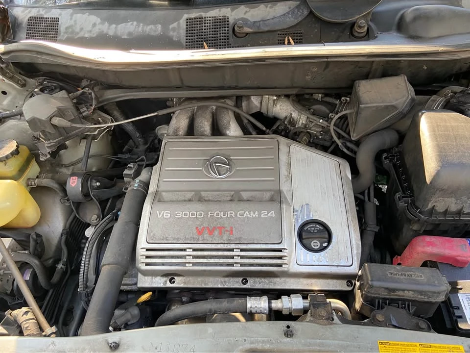 2002 Lexus RX 1st Gen - Image 10 of 13