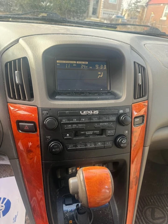 2002 Lexus RX 1st Gen - Image 5 of 6