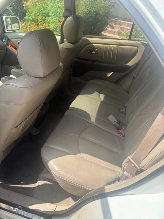 2002 Lexus RX 1st Gen - Image 5 of 5
