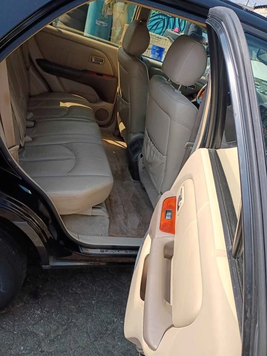 2002 Lexus RX 1st Gen - Image 3 of 5
