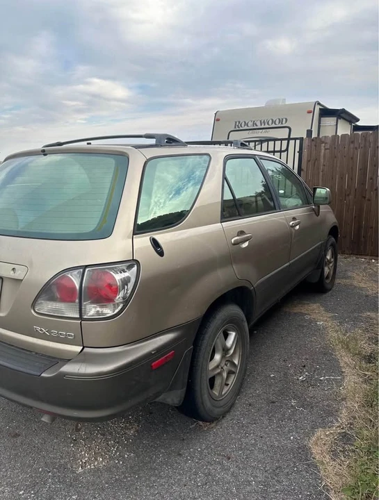 2002 Lexus RX 1st Gen - Image 3 of 12