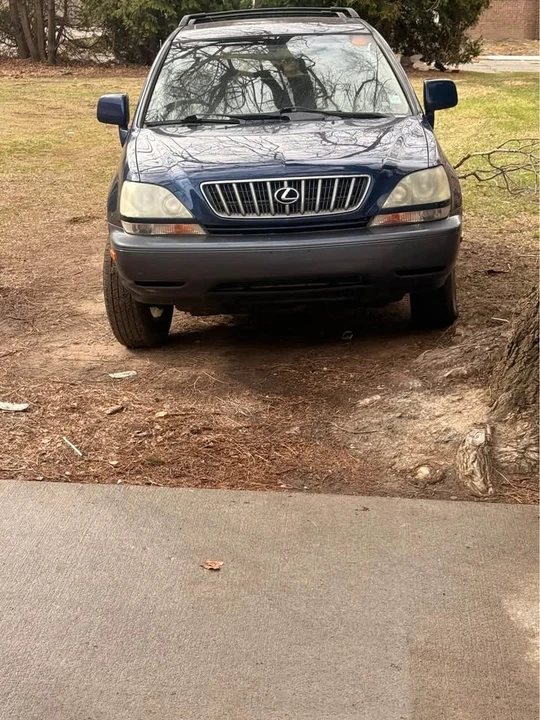 2002 Lexus RX 1st Gen - Image 5 of 10