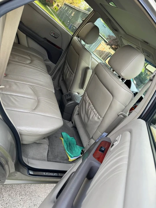 2002 Lexus RX 1st Gen - Image 10 of 14