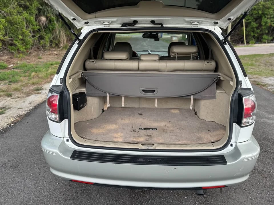 2002 Lexus RX 1st Gen - Image 11 of 12