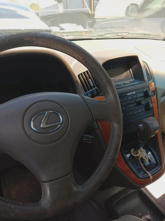 2002 Lexus RX 1st Gen - Image 2 of 9