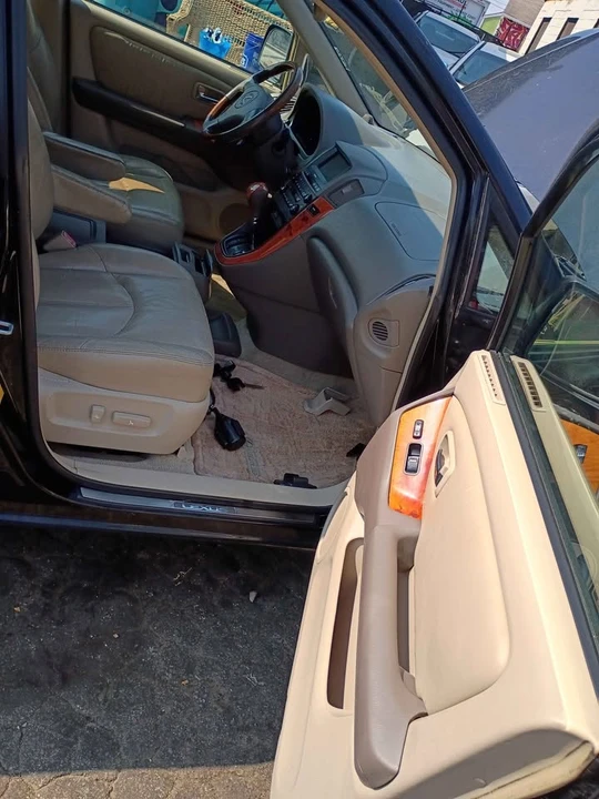2002 Lexus RX 1st Gen - Image 6 of 15
