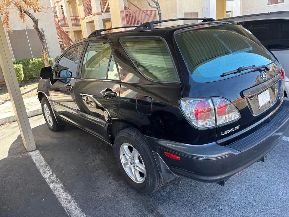 2002 Lexus RX 1st Gen - Image 2 of 10