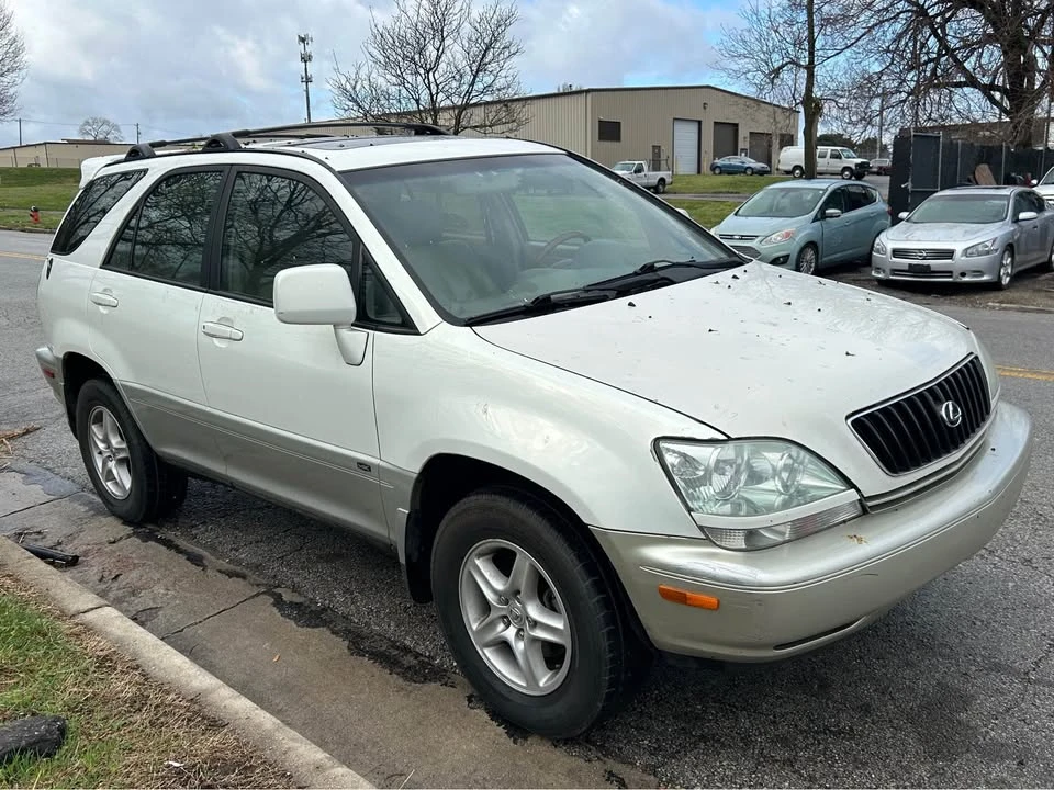 2002 Lexus RX 1st Gen - Image 2 of 7