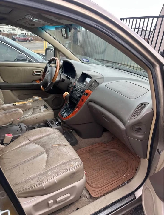 2002 Lexus RX 1st Gen - Image 8 of 12