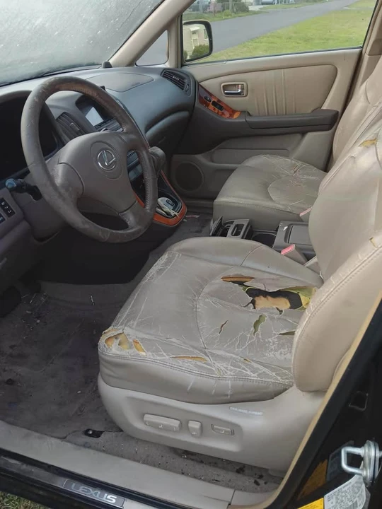 2002 Lexus RX 1st Gen - Image 9 of 9