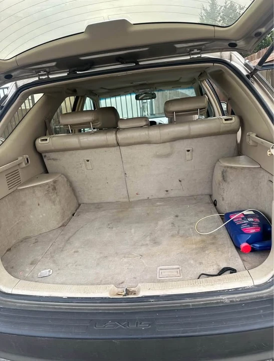 2002 Lexus RX 1st Gen - Image 11 of 12