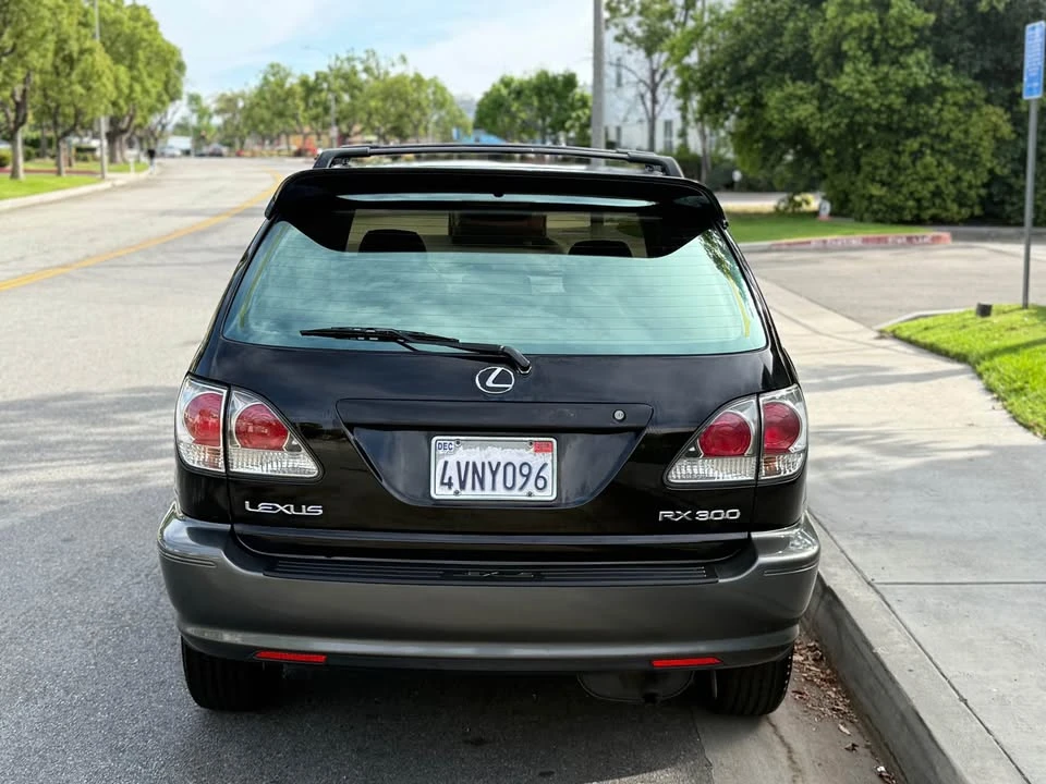 2002 Lexus RX 1st Gen - Image 4 of 17