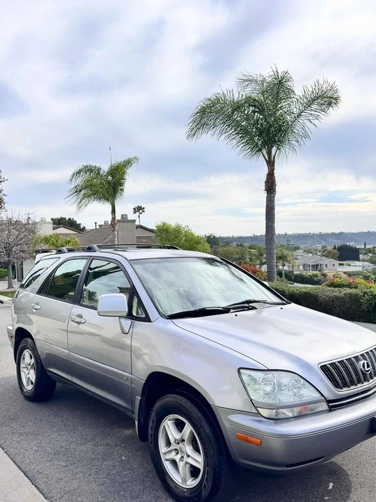 2002 Lexus RX 1st Gen - Image 5 of 12