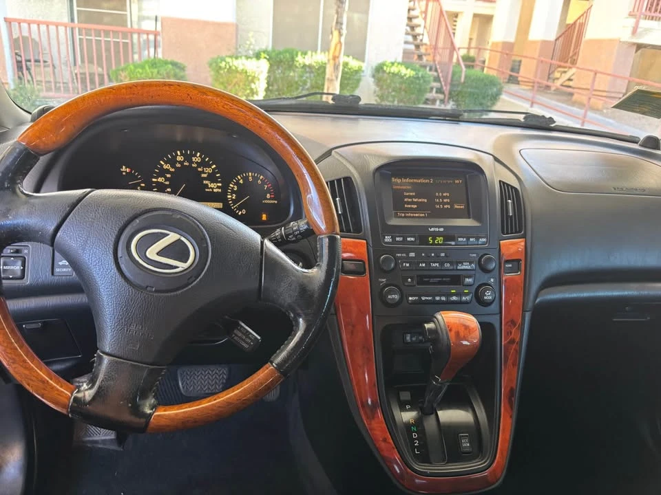 2002 Lexus RX 1st Gen - Image 7 of 10