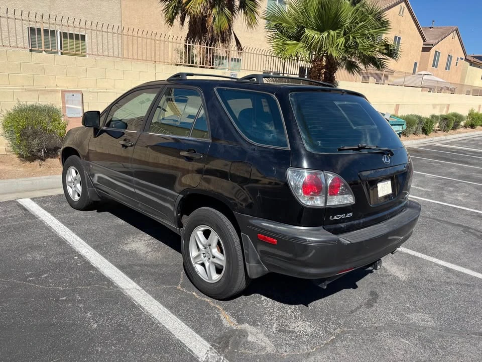 2002 Lexus RX 1st Gen - Image 5 of 10