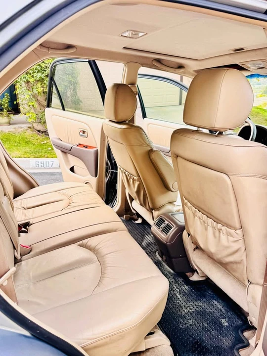 2002 Lexus RX 1st Gen - Image 9 of 12