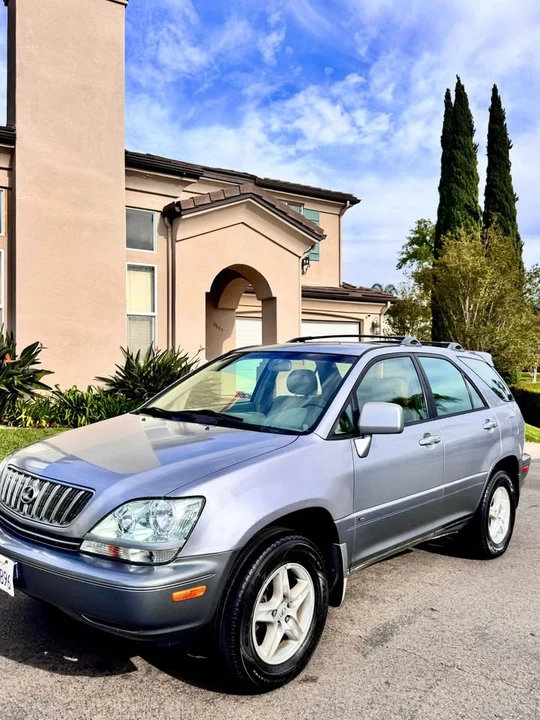 2002 Lexus RX 1st Gen - Image 6 of 12
