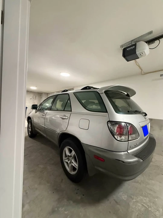 2002 Lexus RX 1st Gen - Image 6 of 6