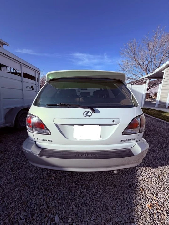2002 Lexus RX 1st Gen - Image 5 of 16