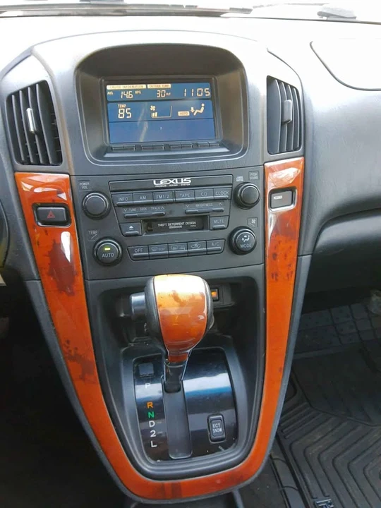 2002 Lexus RX 1st Gen - Image 9 of 15