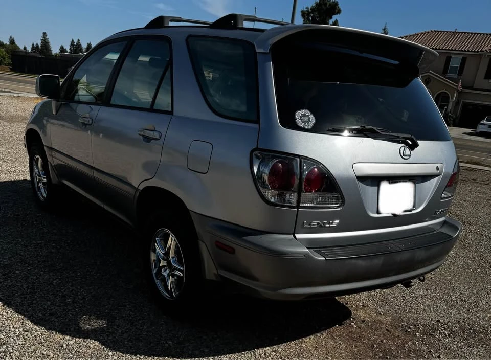 2002 Lexus RX 1st Gen - Image 2 of 13