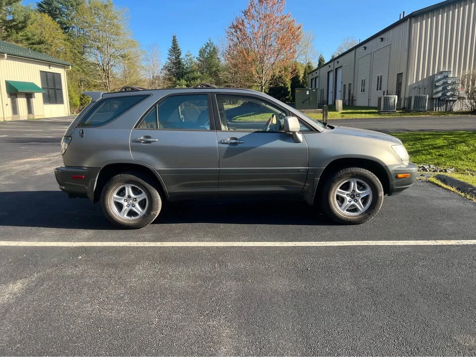 2002 Lexus RX 1st Gen - Image 7 of 13