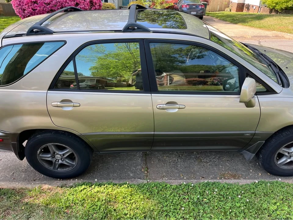 2002 Lexus RX 1st Gen - Image 2 of 8