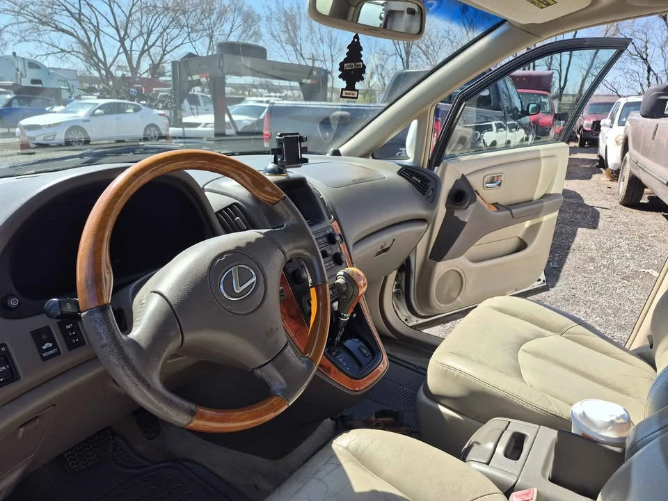 2002 Lexus RX 1st Gen - Image 4 of 7