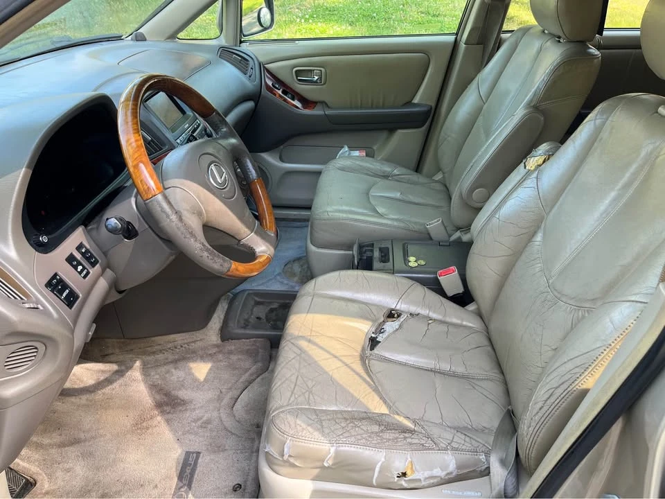 2002 Lexus RX 1st Gen - Image 7 of 8