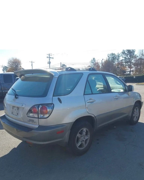 2002 Lexus RX 1st Gen - Image 4 of 9
