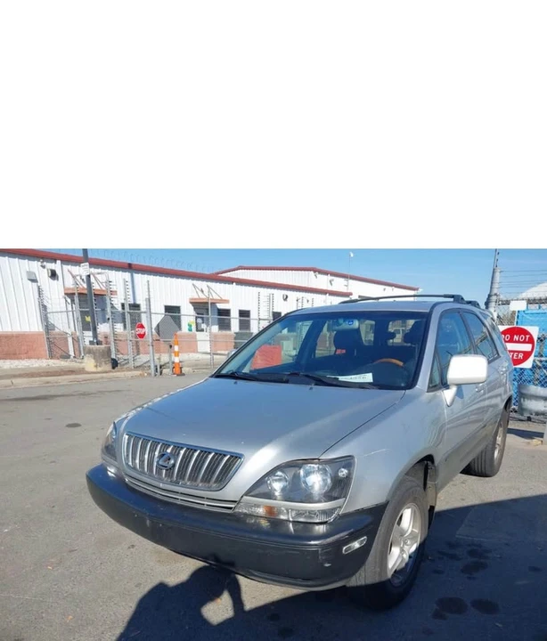 2002 Lexus RX 1st Gen - Image 2 of 9