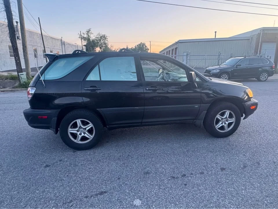 2002 Lexus RX 1st Gen - Image 9 of 9