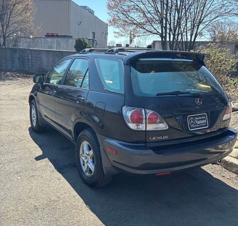 2002 Lexus RX 1st Gen - Image 4 of 10