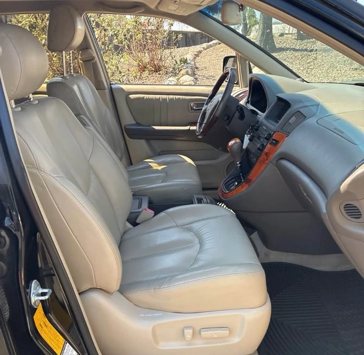 2002 Lexus RX 1st Gen - Image 6 of 10
