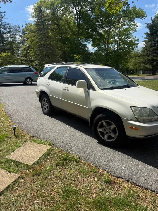 2002 Lexus RX 1st Gen - Image 4 of 8