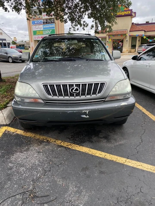 2002 Lexus RX 1st Gen - Image 5 of 5
