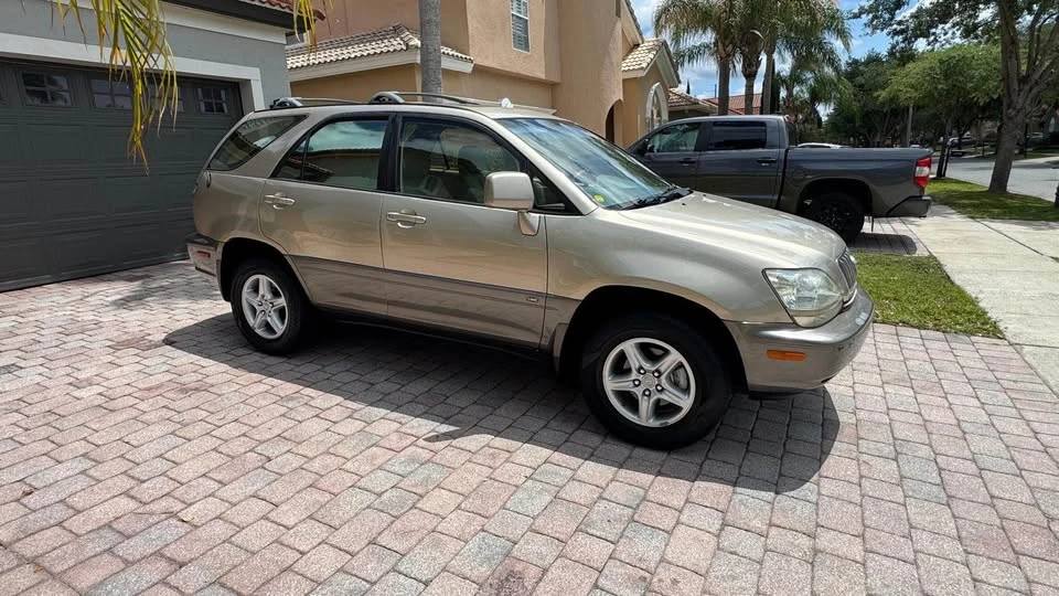 2002 Lexus RX 1st Gen - Image 2 of 20