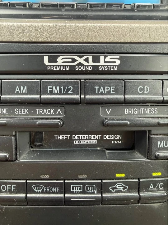 2002 Lexus RX 1st Gen - Image 18 of 19