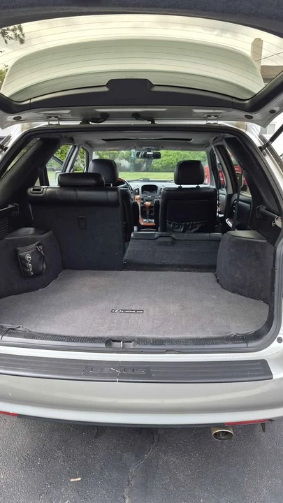 2002 Lexus RX 1st Gen - Image 2 of 7