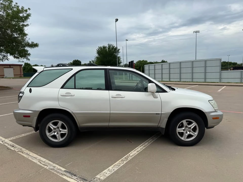 2002 Lexus RX 1st Gen - Image 6 of 19