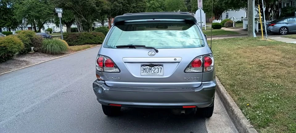 2002 Lexus RX 1st Gen - Image 7 of 8